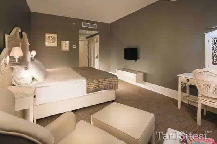 Porto Beach Resort Alaçatı (ex Alkoçlar Exclusive Alaçatı)